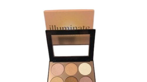 Sephora illuminate Palette