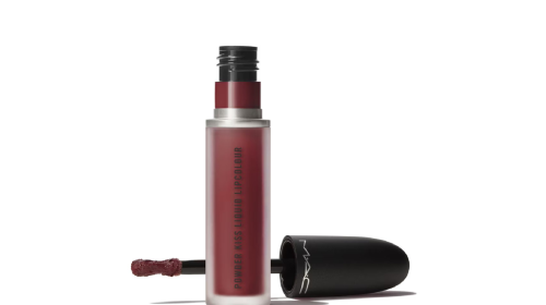 POWDER KISS LIQUID LIPCOLOUR- PRETTY PLEATS!